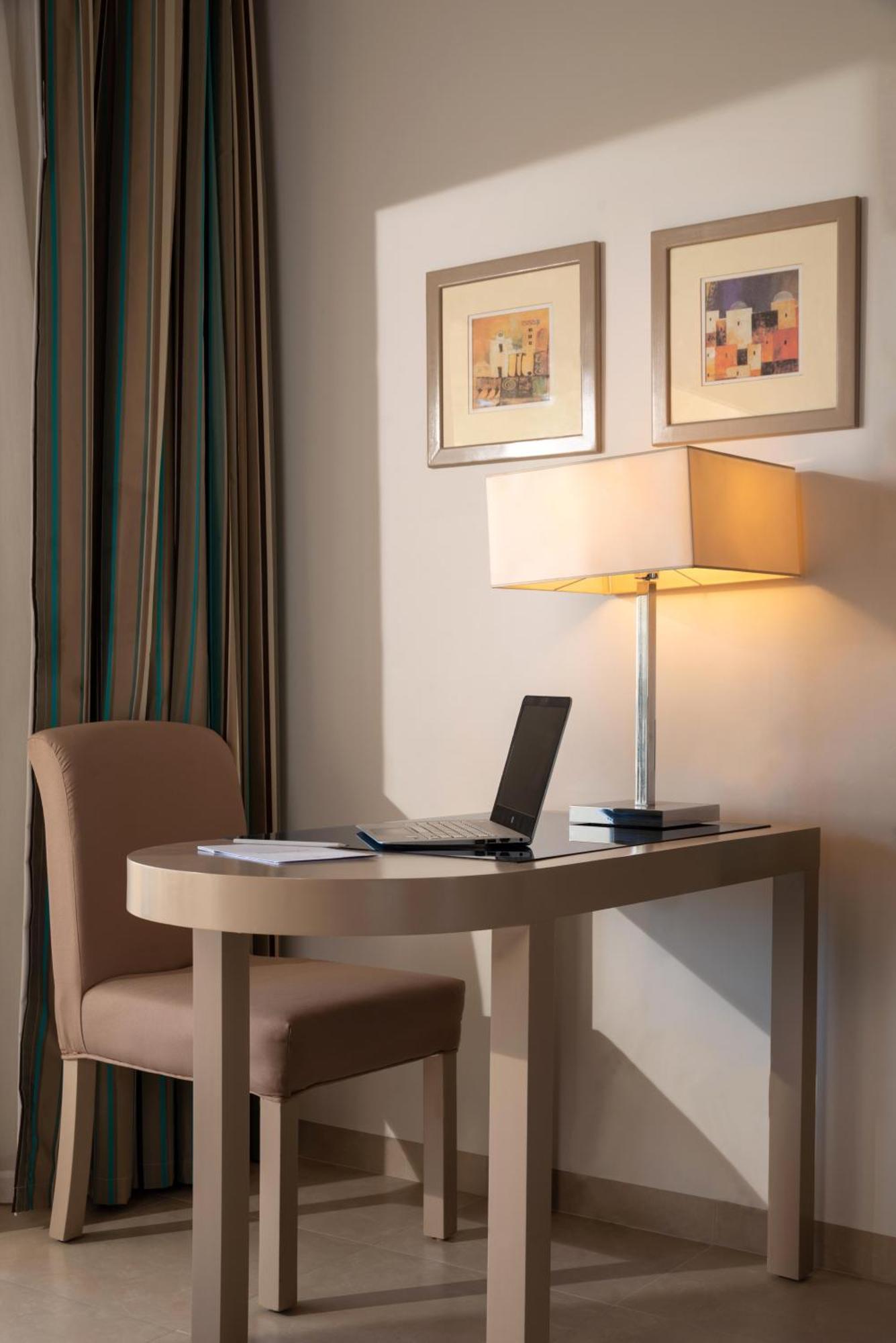 Cleopatra Luxury Beach Resort Makadi Bay - Adults Only Hurghada Zimmer foto